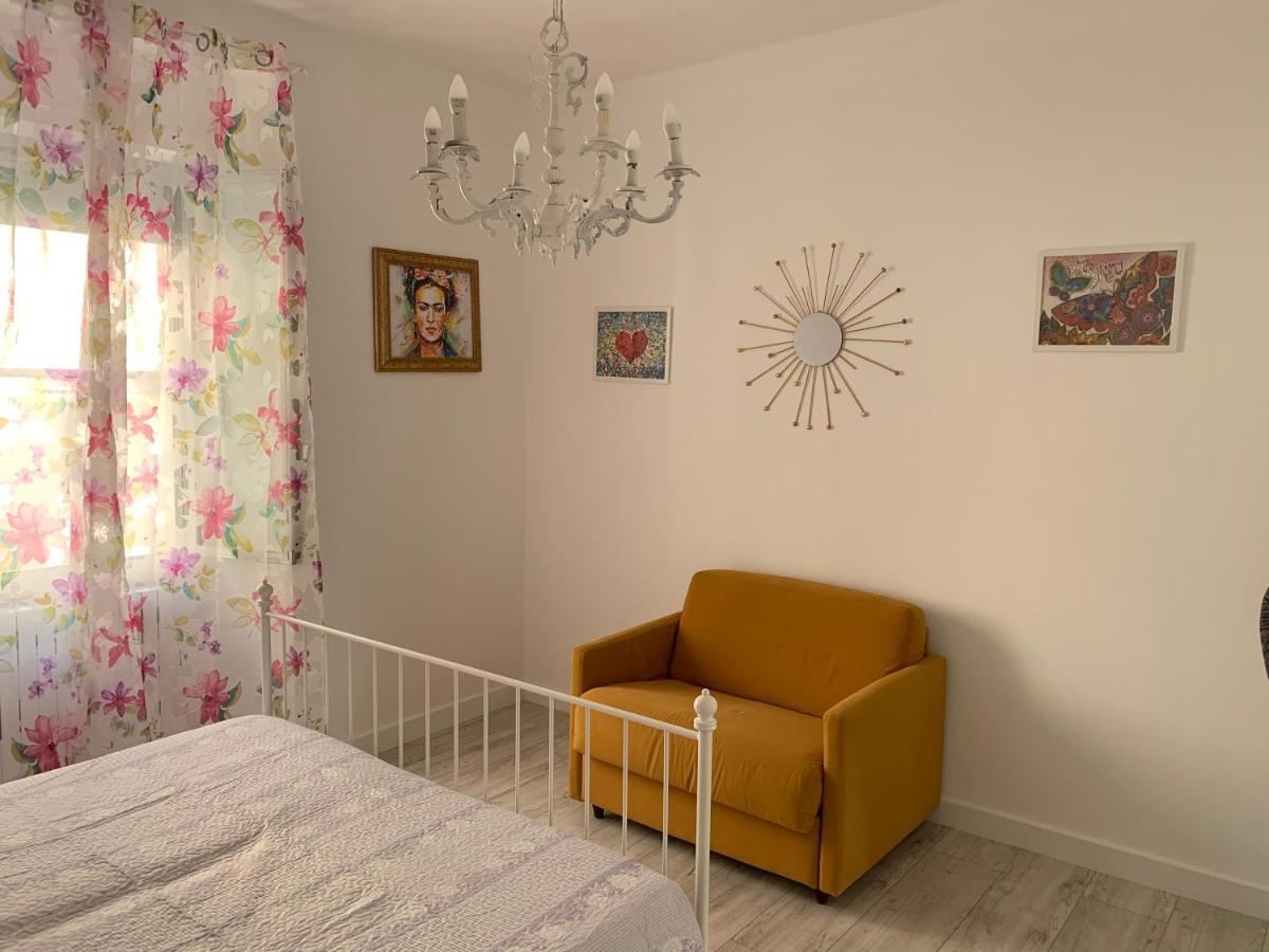 Casa Vacanze Nonna Maria มาเตรา ภายนอก รูปภาพ